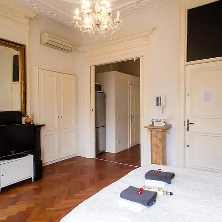 Apartment Luxury Keizersgracht Group House *